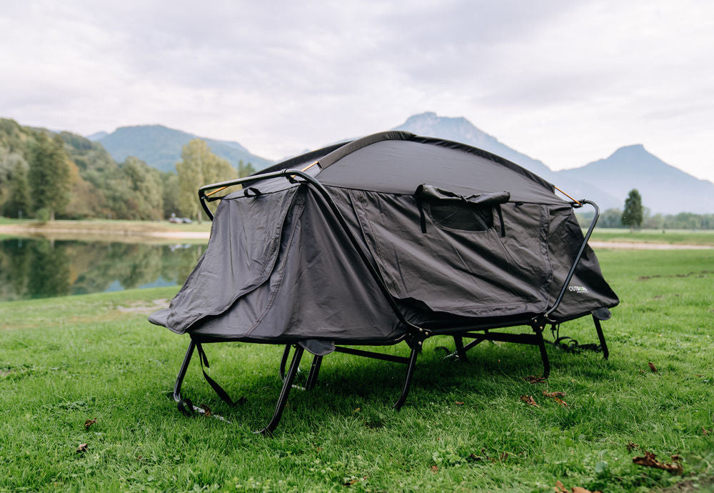 Camping Anhänger mit Dachzelt - Fahrrad Transport